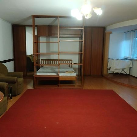 Nice Apartment Near Gulliver キエフ エクステリア 写真